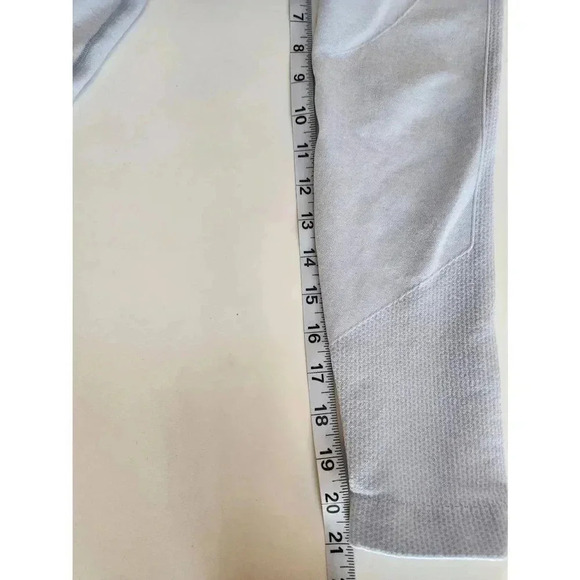 AYBL leggings size XS with contouring, seamless - Picture 6 of 7